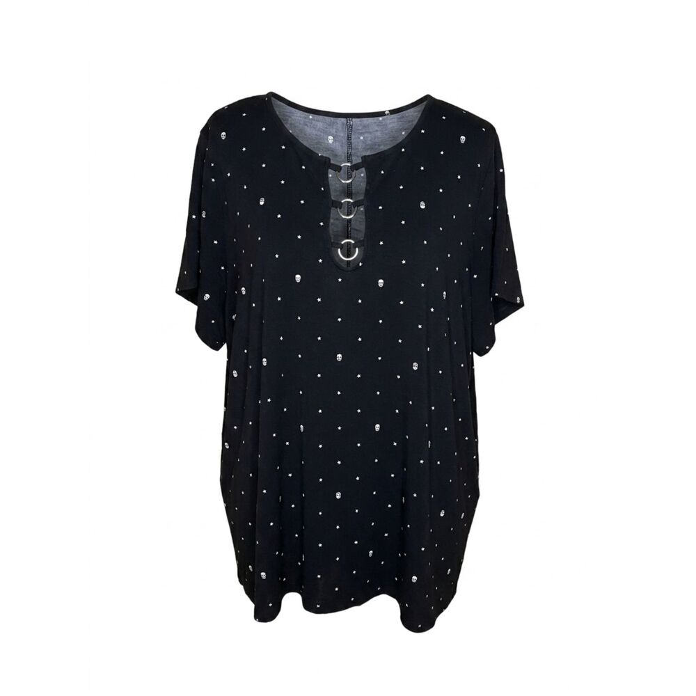 TORRID SUPER SOFT JERSEY KNIT O-RING SKULL STARS CASUAL EVERYDAY STRETCH T-SHIRT